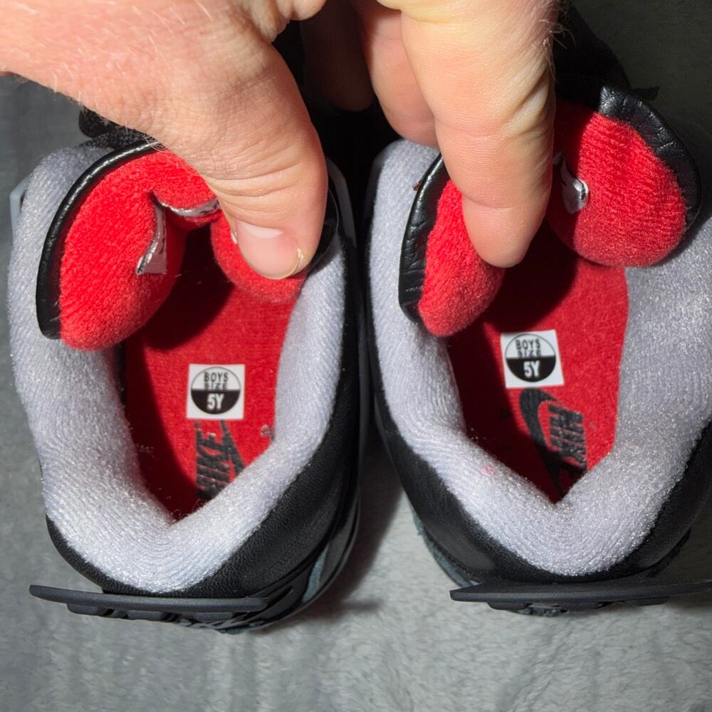 Nike Air Jordan 4 Retro Bred Reimagined GS Size 5Y Black Red Grey FQ8213-006 - Picture 5 of 8